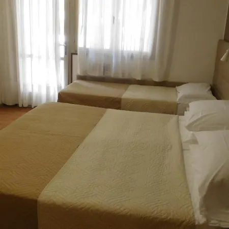 Hotel Emperador-3